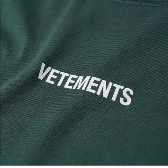 Vetements Men's Green Long Sleeve Logo Label T-shirt NWoT Size XL - Picture 3 of 3